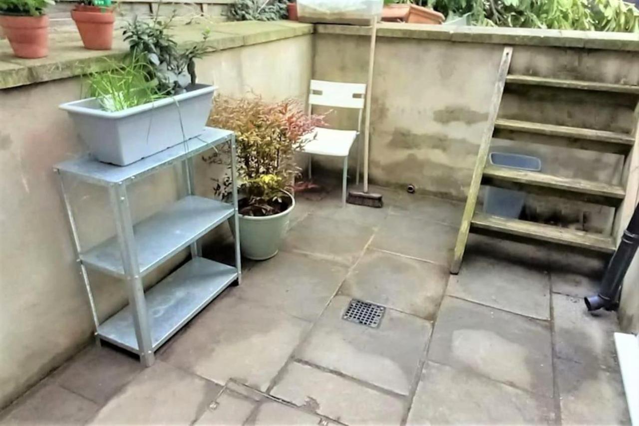 2 Bedroom Victorian Garden Flat London Exterior foto